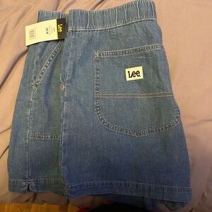 Lee’s shorts